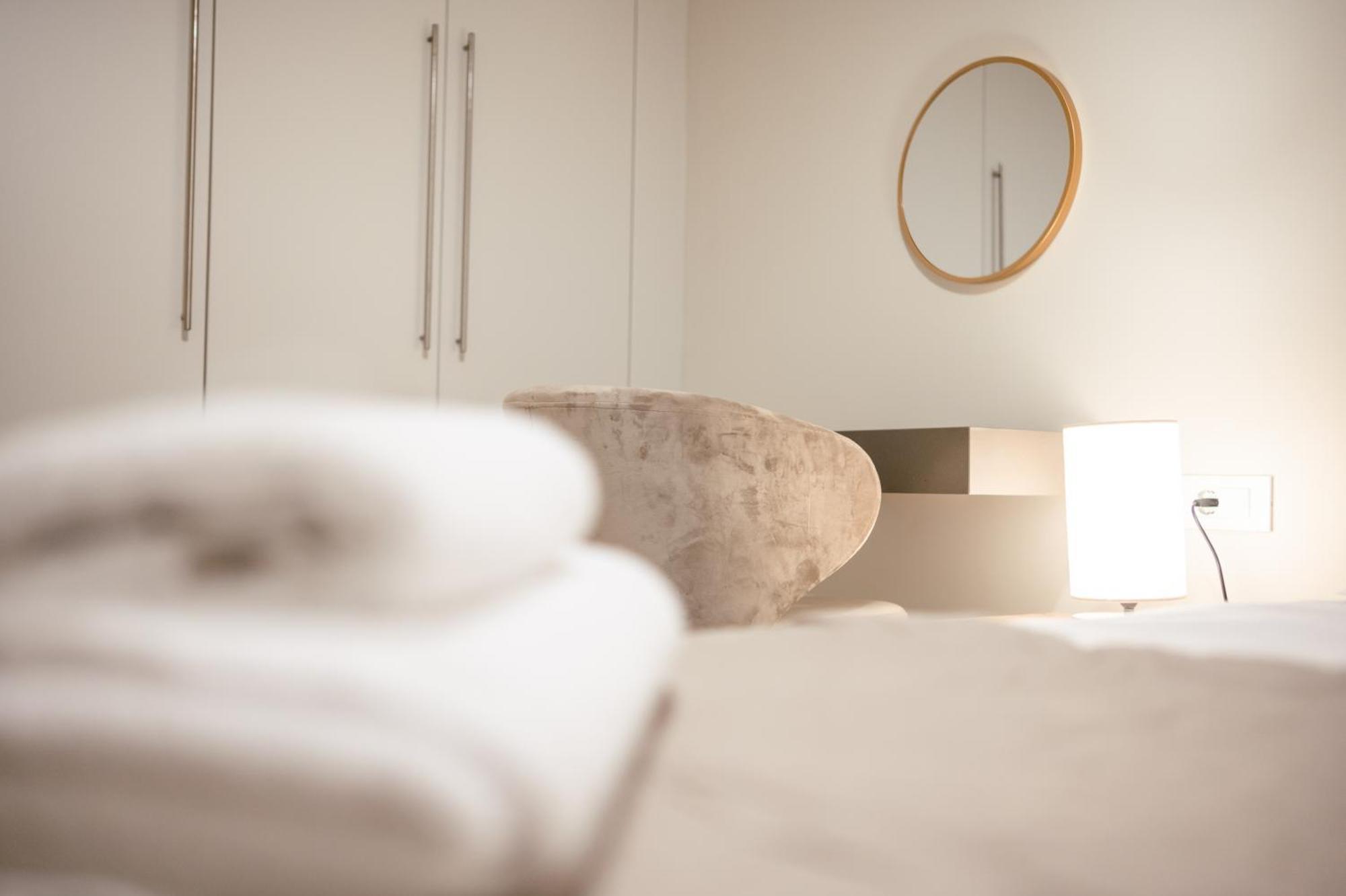 Brand New Elegant Suite Platáni Kültér fotó