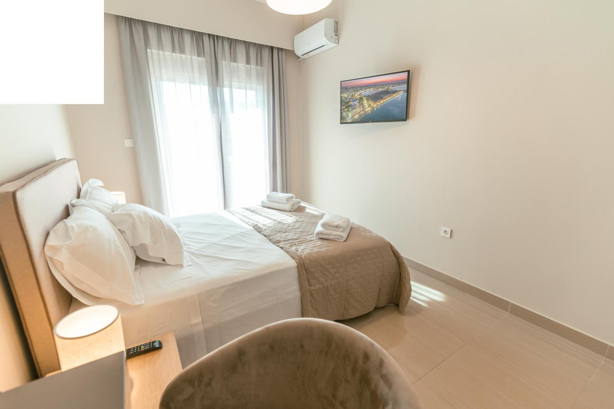 Brand New Elegant Suite Platáni Kültér fotó