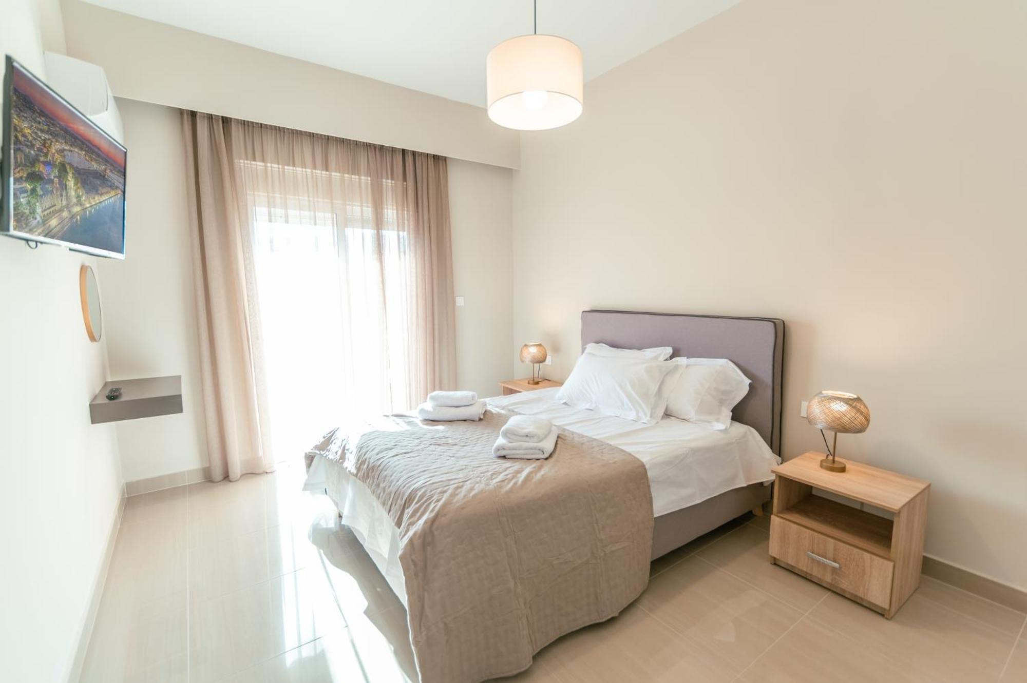 Brand New Elegant Suite Platáni Kültér fotó