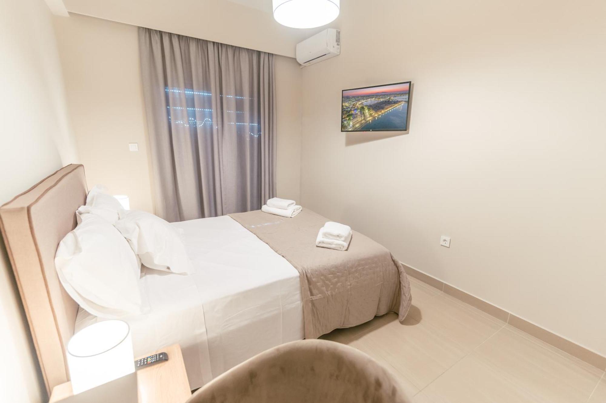 Brand New Elegant Suite Platáni Kültér fotó